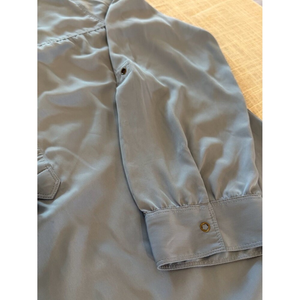 Chico’s Blue Blouse Size 1 Medium Long Sleeve Button Detail Top - Picture 5 of 7